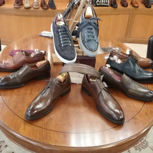 table displaying mens shoes in Richmond VA