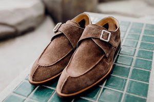 Artisanal Craftsmanship: Only 25 pairs of shoes produced per day