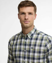 Barbour Harwood Gingham Long-Sleeved Shirt | Green