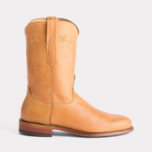 western boot honey colored leather, decorative stitching along top