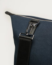 WANT LES ESSENTIELS Hartsfield Organic Cotton Canvas Weekender Bag (Navy)