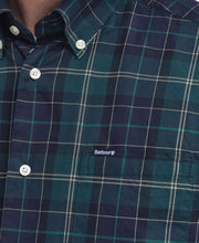 Barbour Wetheram Tailored Long Sleeved Shirt (Green Loch)